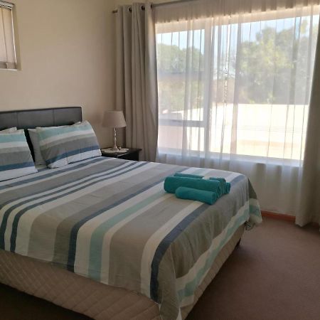 Getaway Self-Catering Tyger Valley Дурбанвиль Экстерьер фото