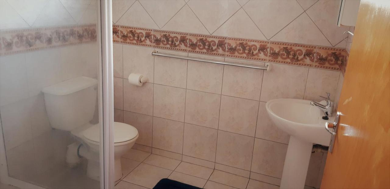 Getaway Self-Catering Tyger Valley Дурбанвиль Экстерьер фото