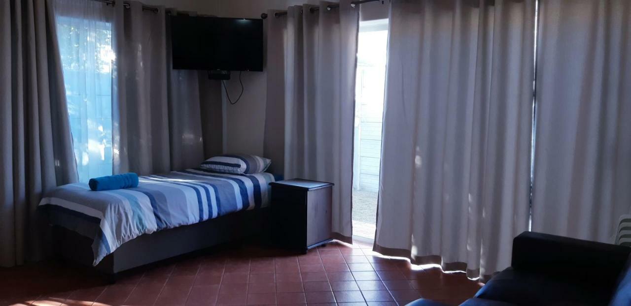 Getaway Self-Catering Tyger Valley Дурбанвиль Экстерьер фото