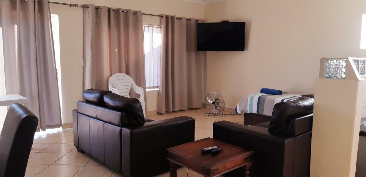Getaway Self-Catering Tyger Valley Дурбанвиль Экстерьер фото